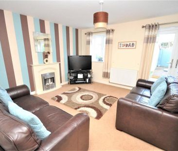 3 bedroom detached house to rent - Photo 3