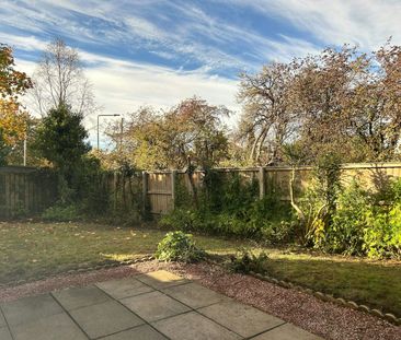 Terraced House to rent on - Photo 1