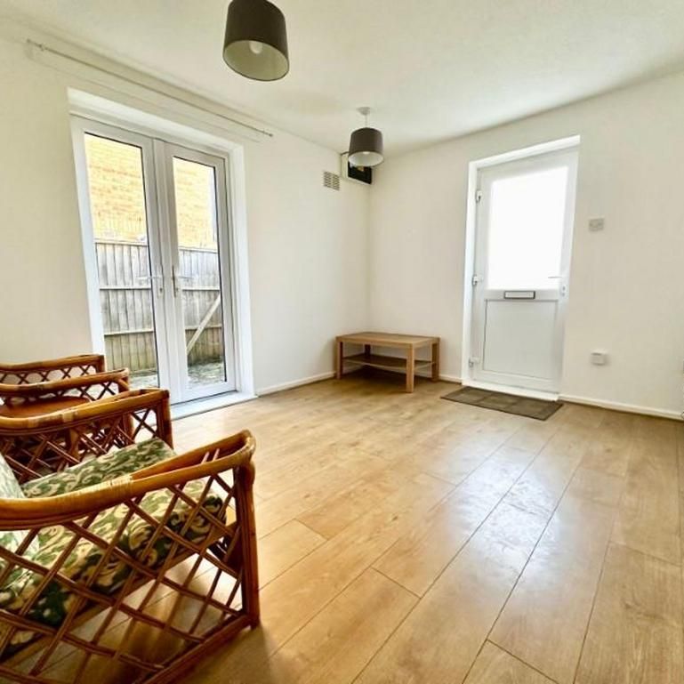 1 bedroom terraced house to rent - Photo 1