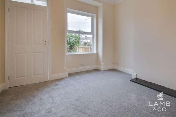 St. Osyth Road, Clacton-on-sea, CO15 - Photo 1