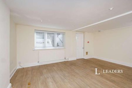 Ashford Road, BN21 - Photo 5