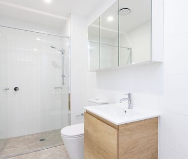 Large one bedroom apartment with study - Photo 6