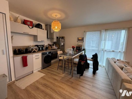 T2 dans la Résidence l'Echappée verte proche CHU avec place de parking - Photo 1