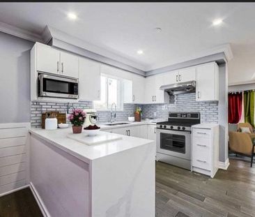 For Lease - 72 Rotherglen Court, Brampton, Ontario - Photo 5