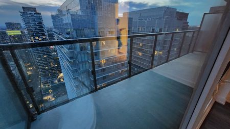 For Lease - 127 Broadway Avenue Unit# 3705, Toronto, Ontario - Photo 2