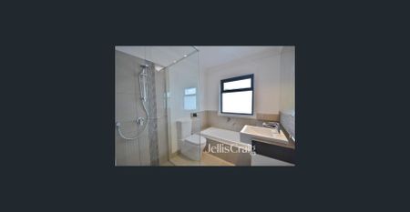 Prime Position - Photo 3