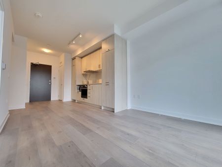 For Lease - 60 Honeycrisp Crescent Unit# 1512, Vaughan, Ontario - Photo 4