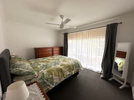 Two Bedroom Villa - Central Location! - Photo 4