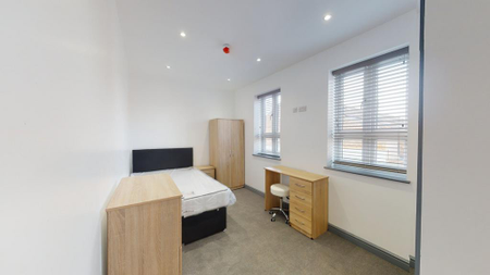 5 bedroom ground floor flat to rent - Photo 4