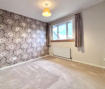 3 bedroom detached house to rent - Photo 5