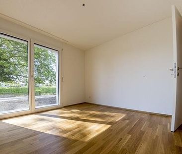 Moderne 3.5-Zimmerwohnung mit herrlichem Sitzplatz - Photo 5
