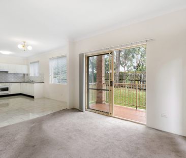 Conveniently Located & Spacious - Photo 4