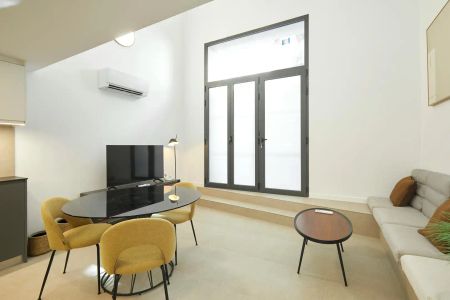 Barcelona - Photo 3