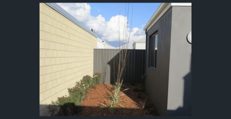 Spacious 3-Bedroom, 2-Bathroom Dayton Home - Photo 5