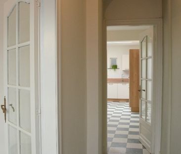 Gezellige stadswoning in het centrum van Kortrijk - Photo 1