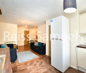 3 bedroom apartment to rent - Photo 3