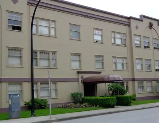 GEORGIAN APTS | 2625 HEMLOCK STREET, Vancouver - Photo 1