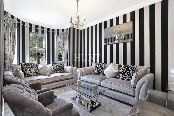 4 bedroom townhouse to rent - Photo 1