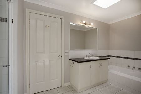 Unit 2/184 Lincoln Road, Croydon. - Photo 5