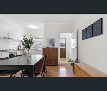 Modern Living in Prime Hectorville Location - Photo 4