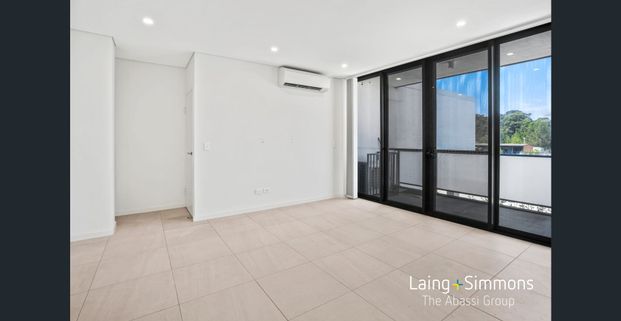 Modern and Comfortable Unit in the Ideal Location! - Photo 1