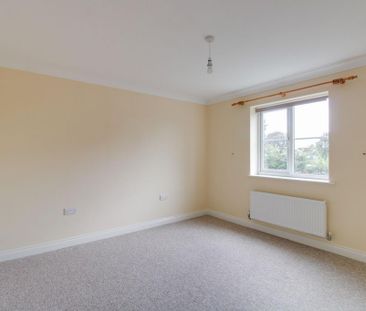 2 bedroom semi-detached house to rent - Photo 4