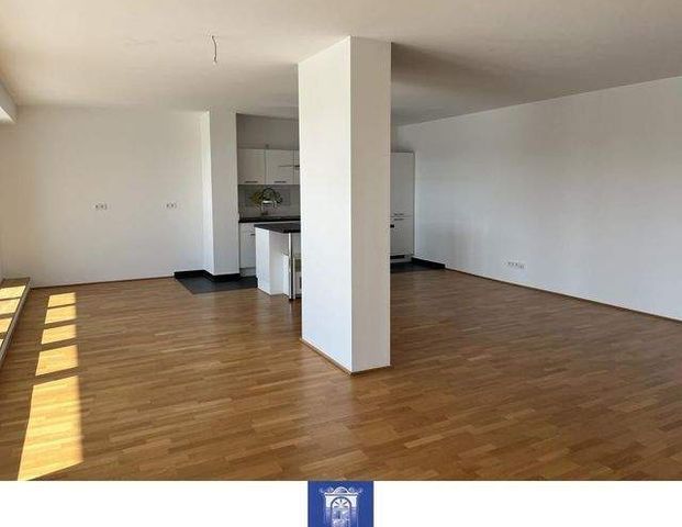 Ihr neuer Lieblingsplatz! Großer Balkon, zwei Bäder, Sauna, EBK, Fußbodenheizung! - Foto 1
