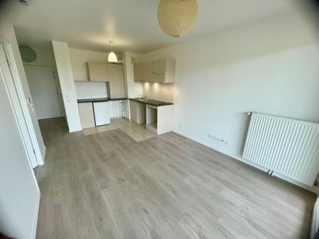 location Appartement T2 DE 38.5m² À POISSY - Photo 4