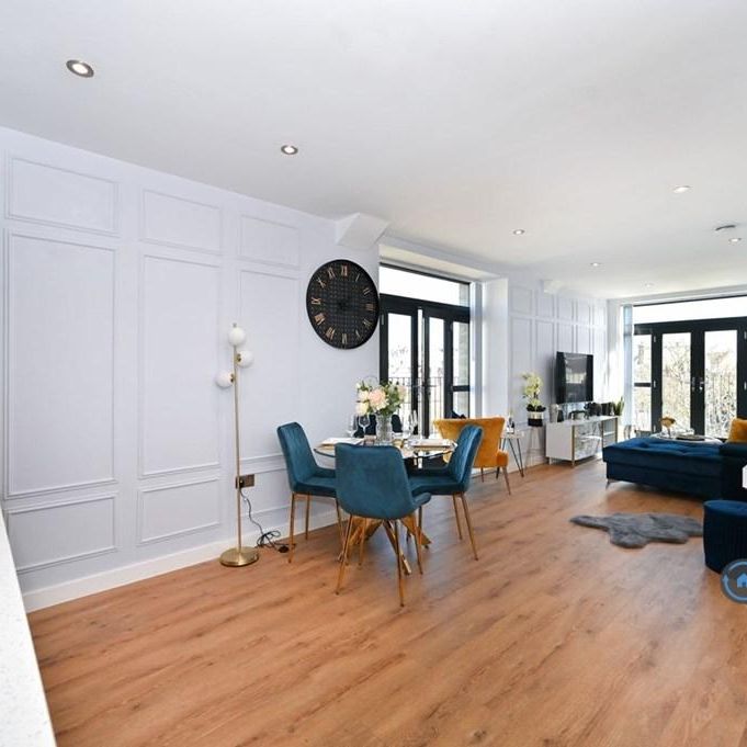 2 bedroom flat to rent - Photo 1