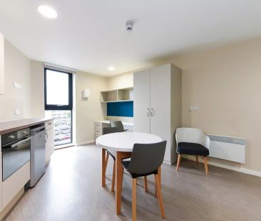Ensuite Silver - Photo 6