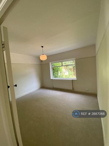 3 bedroom bungalow to rent - Photo 2