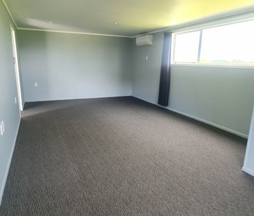 Spacious Rural Retreat for Rent - Photo 3