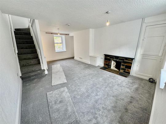 2 bedroom terraced house to rent - Photo 1