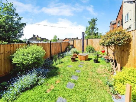 2 bedroom terraced house to rent - Photo 3