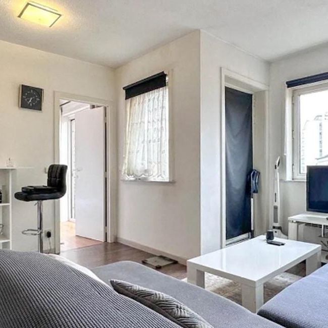 Appartement te huur in Kortrijk voor € 650 met 1 slaapkamer - Photo 1