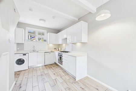 2 bedroom House in Monycrower Drive, Berkshire - Photo 5
