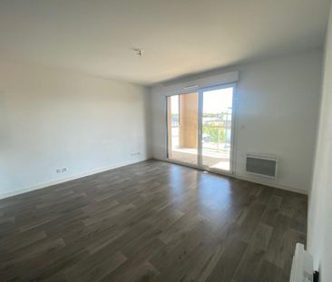 Appartement à louer 2 pièces - 42 m² - Photo 2