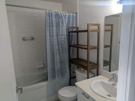 For Lease - 15 Bruyeres Mews Unit# 905, Toronto, Ontario - Photo 4