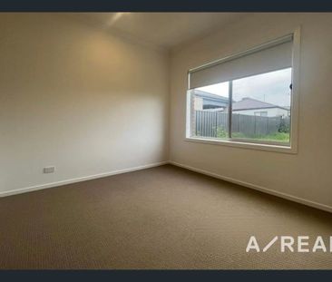 Family home in Tarneit - Photo 4