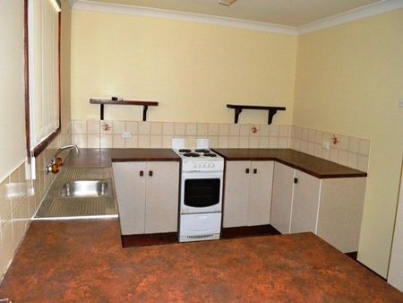 Brick Home in Quiet Cambooya - Photo 4