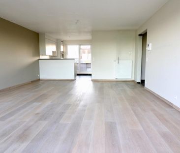 Energiezuinig, lichtrijk appartement met 2 slpks, 2 terrassen, gara... - Photo 2