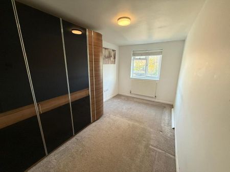 4 bedroom terraced house to rent - Photo 4