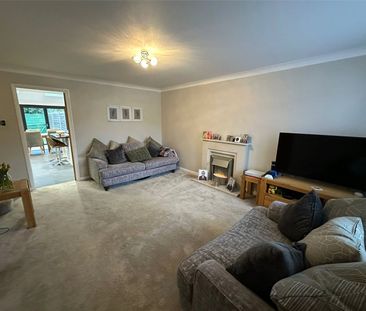 Netherhouse Moor, Church Crookham, Fleet, Hampshire, GU51 - Photo 2