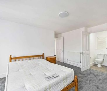 Birdhurst Rd, London, Colliers Wood, Sw, London, SW19 - Photo 3