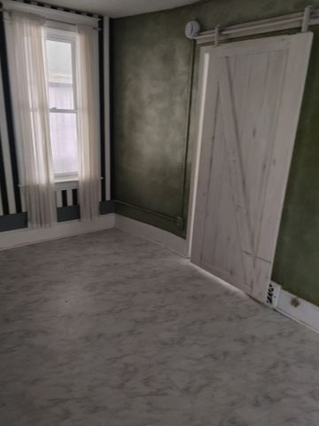 2148 Halifax St, Regina - Photo 5