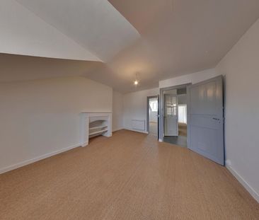 Hyper Centre-Ville Quartier BOSQUET/LOUIS BARTHOU, en Dernier Etage... - Photo 1