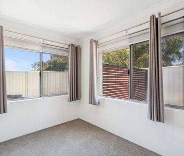 Spacious 4-Bedroom Family Home in Leeming - Photo 3