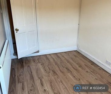 3 bedroom detached house to rent - Photo 6