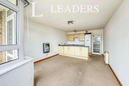 Sandford House, Mudeford Lane, Mudeford, Christchurch, BH23 - Photo 4