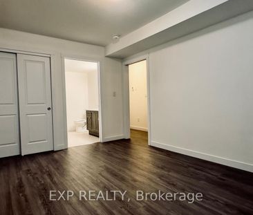 Townhouse For Lease | X8119256 - Photo 2